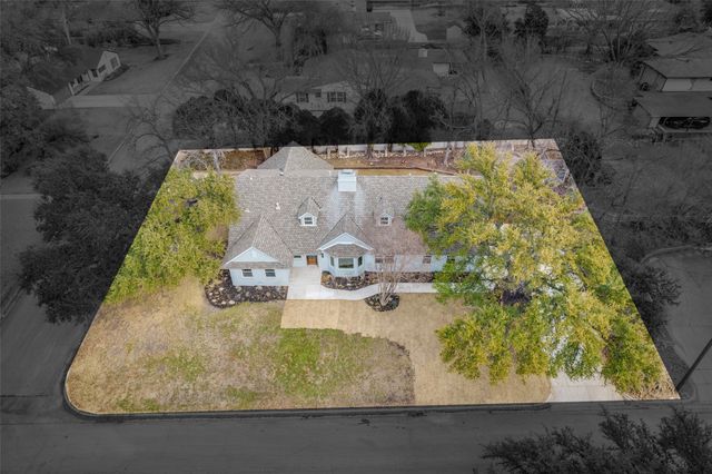3851 Pelham Road, Fort Worth, TX 76116