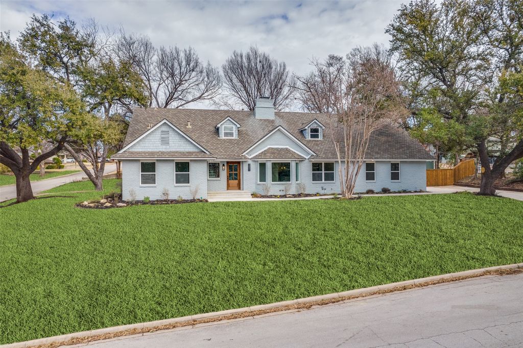 3851 Pelham Road, Fort Worth, TX 76116