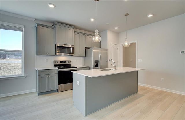 8110 Tiger Way, Riverdale, GA 30296