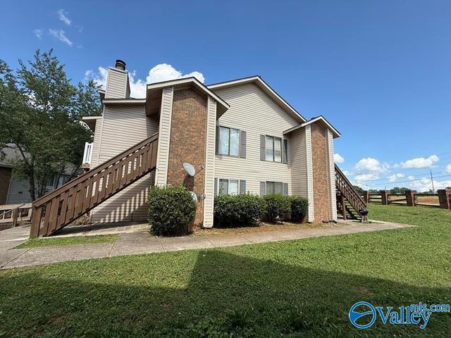 2222 Wind Trace Circle SW, Huntsville, AL 35805