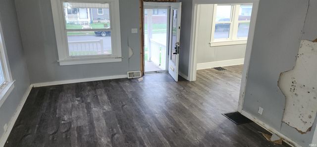 4025 S Calhoun Street, Fort Wayne, IN 46807