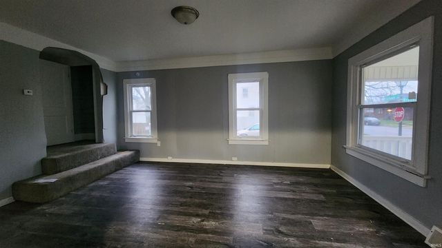 4025 S Calhoun Street, Fort Wayne, IN 46807