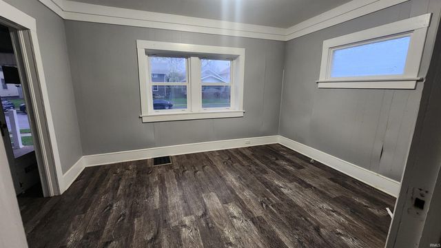 4025 S Calhoun Street, Fort Wayne, IN 46807