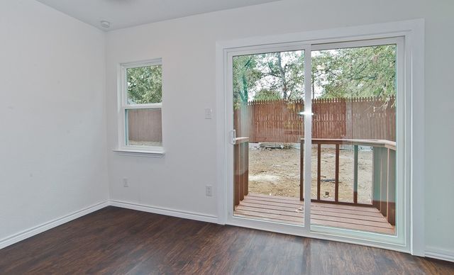 913 Cove Trail, Little Elm, TX 75068