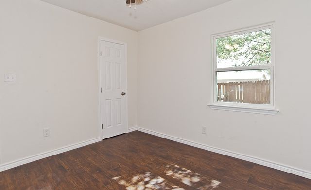 913 Cove Trail, Little Elm, TX 75068