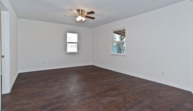 913 Cove Trail, Little Elm, TX 75068