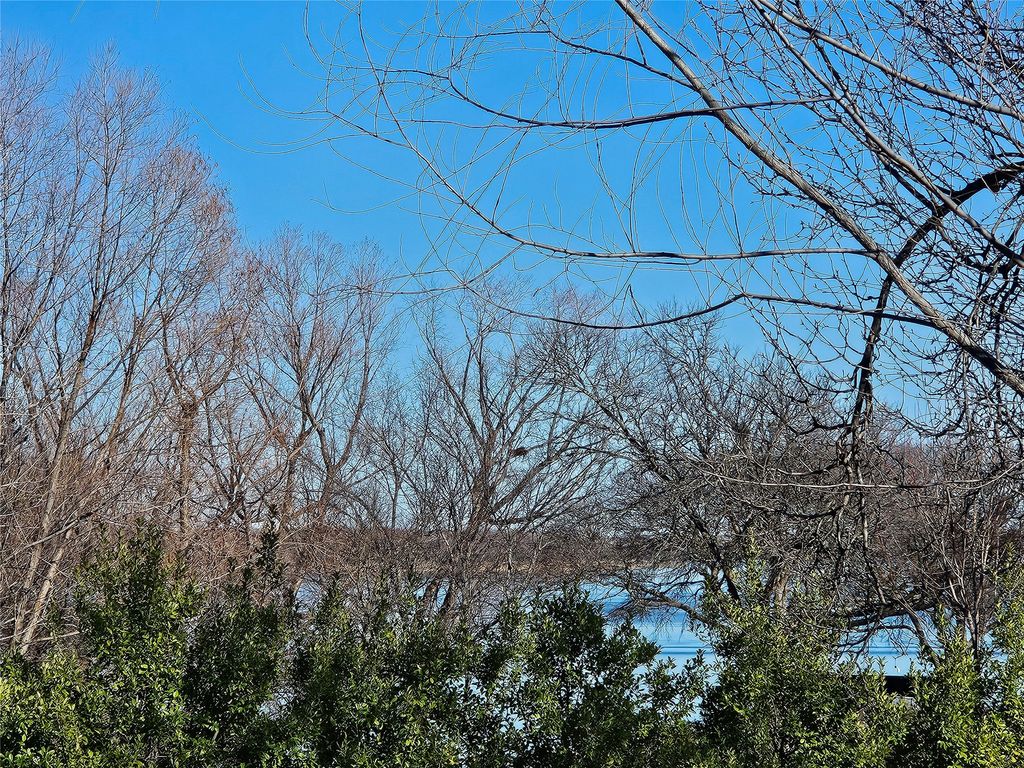 913 Cove Trail, Little Elm, TX 75068