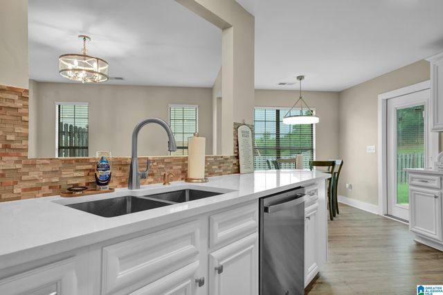 272 PARLIAMENT PARKWAY, Maylene, AL 35114