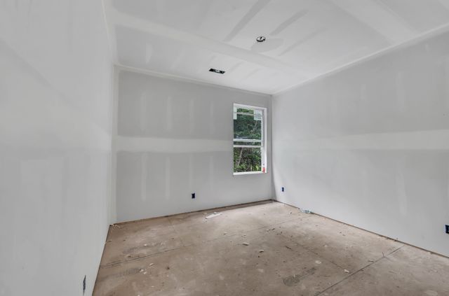 318 Switchgrass Dr, Clarksville, TN 37042