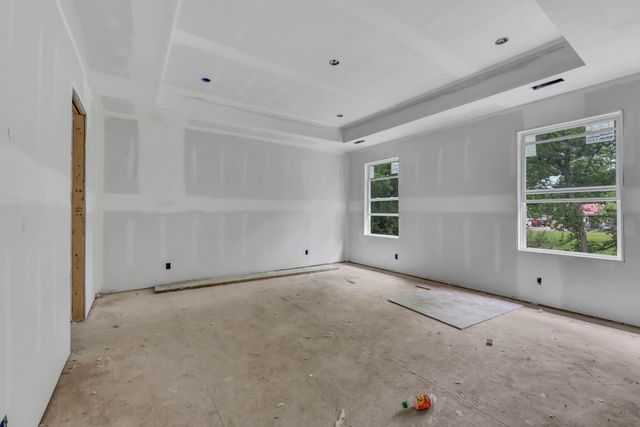 318 Switchgrass Dr, Clarksville, TN 37042