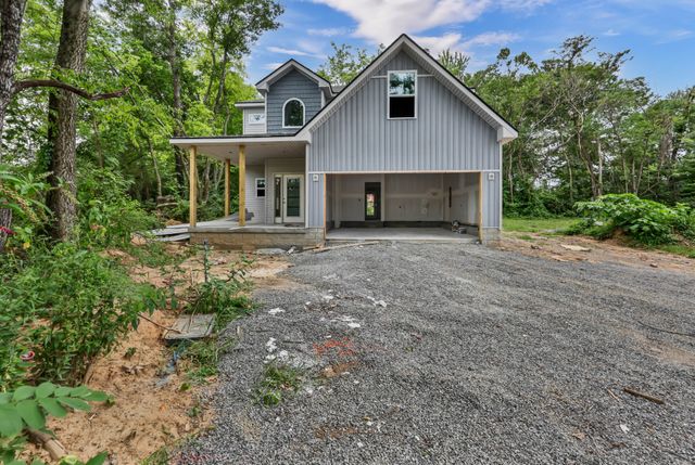 318 Switchgrass Dr, Clarksville, TN 37042