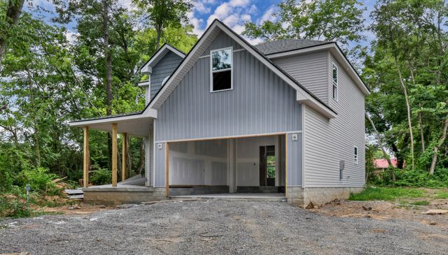 318 Switchgrass Dr, Clarksville, TN 37042