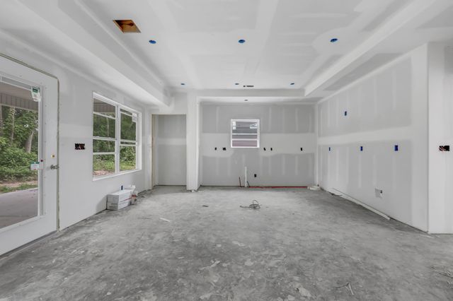 318 Switchgrass Dr, Clarksville, TN 37042