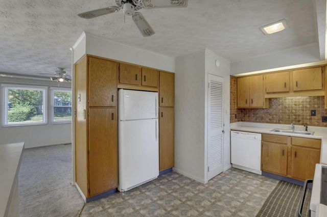 5365 Dexter Avenue, Hilliard, OH 43026