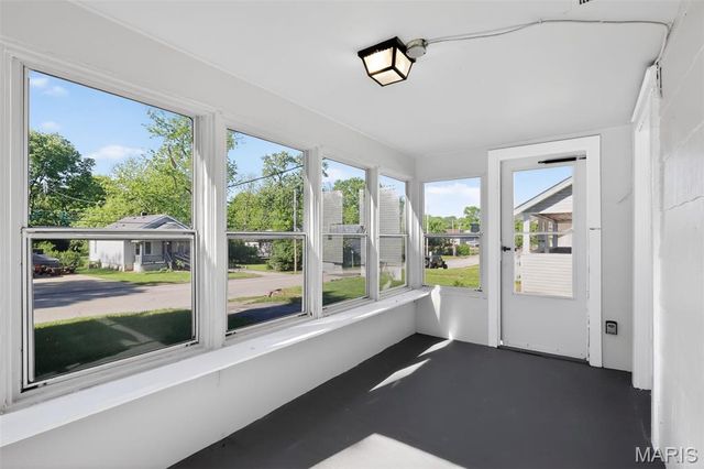 9229 Arline Avenue, St Louis, MO 63114