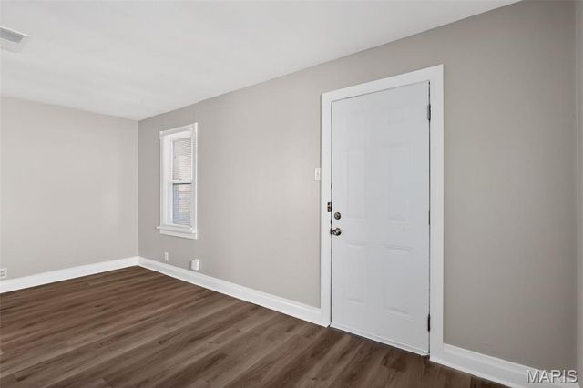 9229 Arline Avenue, St Louis, MO 63114