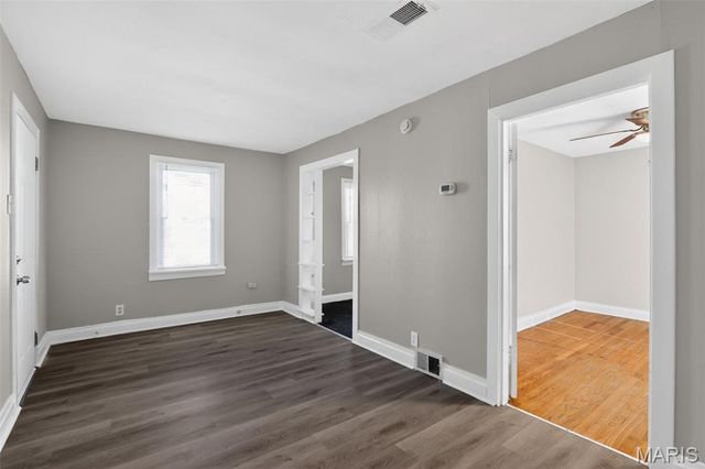 9229 Arline Avenue, St Louis, MO 63114