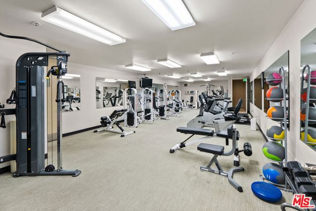 515 Ocean Avenue NPH B, Santa Monica, CA 90402