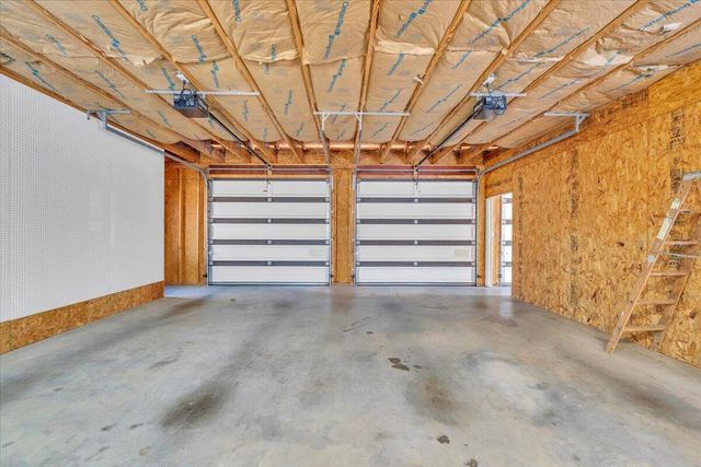 103 Twin Cove TRL, Moneta, VA 24121