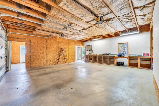 103 Twin Cove TRL, Moneta, VA 24121