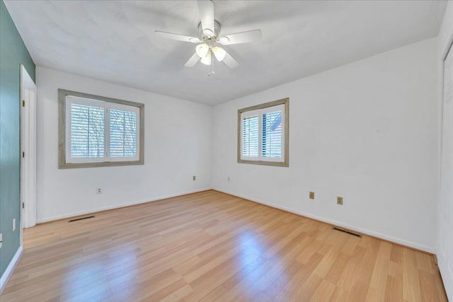 103 Twin Cove TRL, Moneta, VA 24121