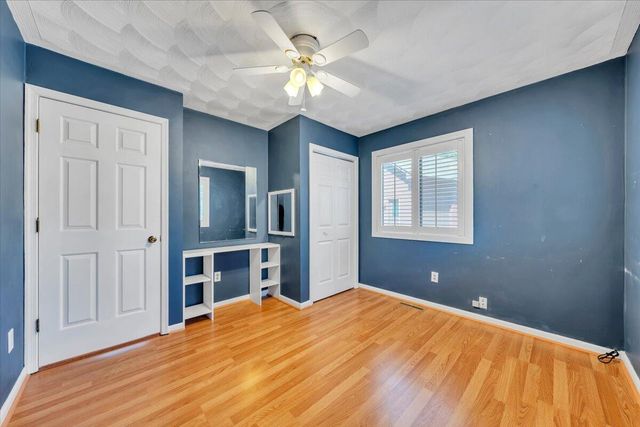 103 Twin Cove TRL, Moneta, VA 24121