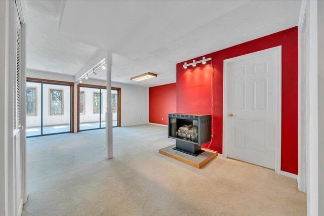 103 Twin Cove TRL, Moneta, VA 24121