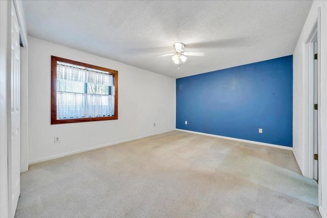 103 Twin Cove TRL, Moneta, VA 24121