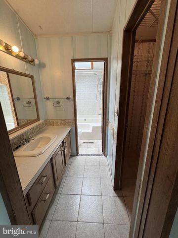 5 TARA DR, Browns Mills, NJ 08015