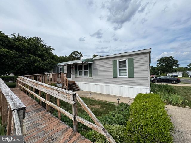 5 TARA DR, Browns Mills, NJ 08015