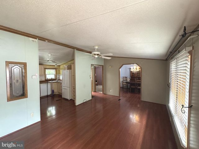 5 TARA DR, Browns Mills, NJ 08015