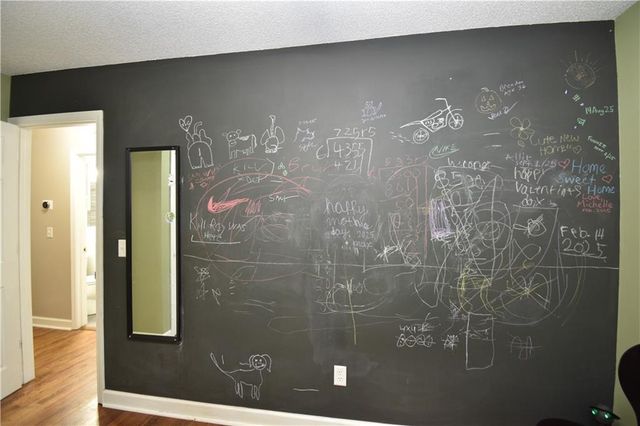 5216 N Palmer Avenue, Kansas City, MO 64119