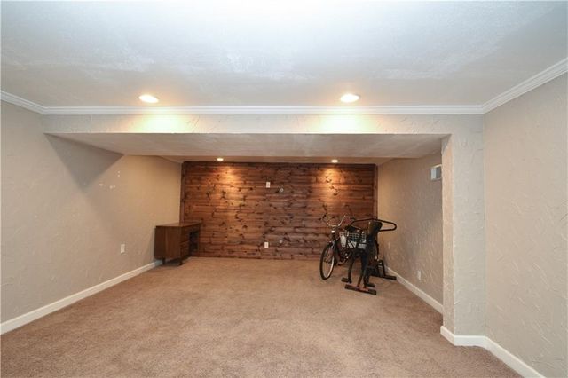 5216 N Palmer Avenue, Kansas City, MO 64119