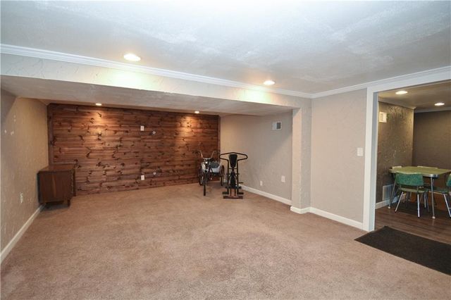 5216 N Palmer Avenue, Kansas City, MO 64119