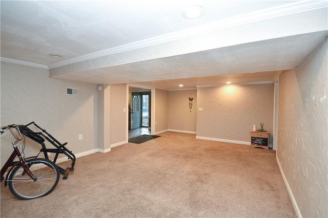 5216 N Palmer Avenue, Kansas City, MO 64119