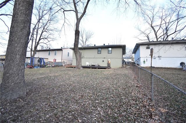 5216 N Palmer Avenue, Kansas City, MO 64119