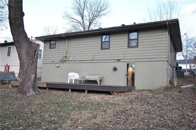 5216 N Palmer Avenue, Kansas City, MO 64119