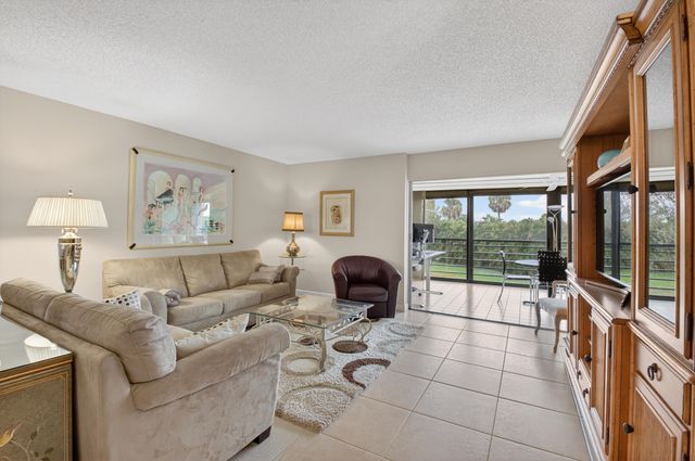 9260 SW 14th Street 2207, Boca Raton, FL 33428