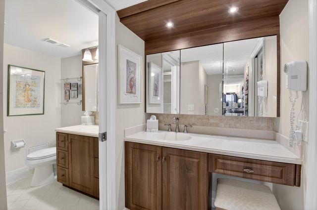 9260 SW 14th Street 2207, Boca Raton, FL 33428