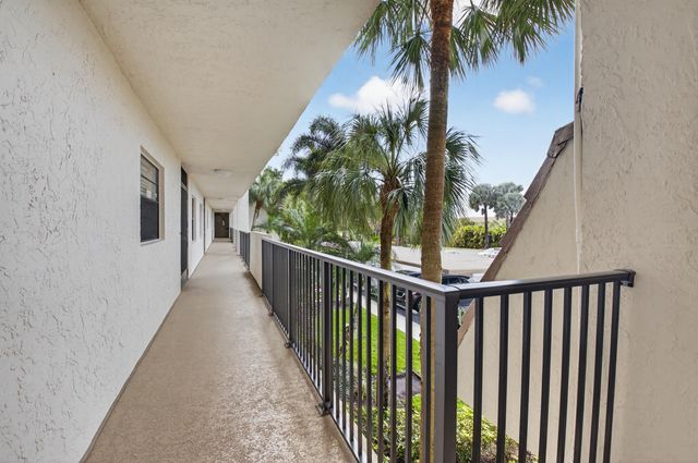 9260 SW 14th Street 2207, Boca Raton, FL 33428