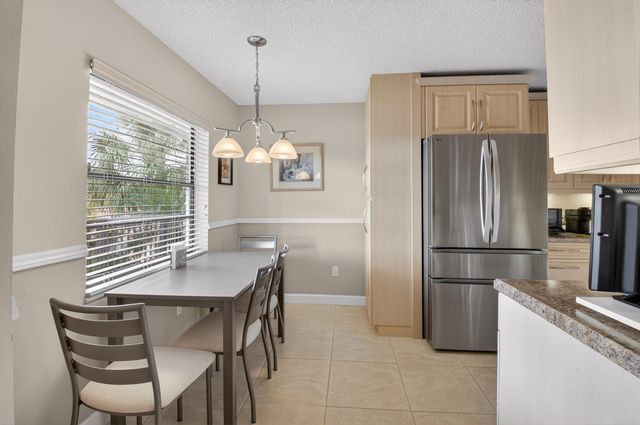 9260 SW 14th Street 2207, Boca Raton, FL 33428