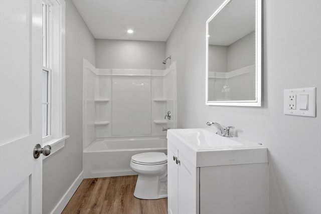 80 South St 7, Fitchburg, MA 01420