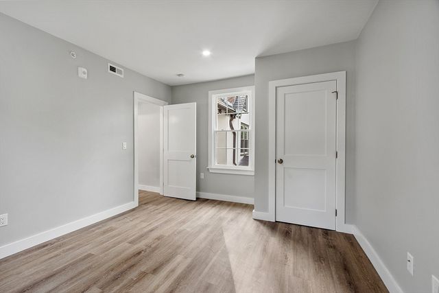 80 South St 7, Fitchburg, MA 01420