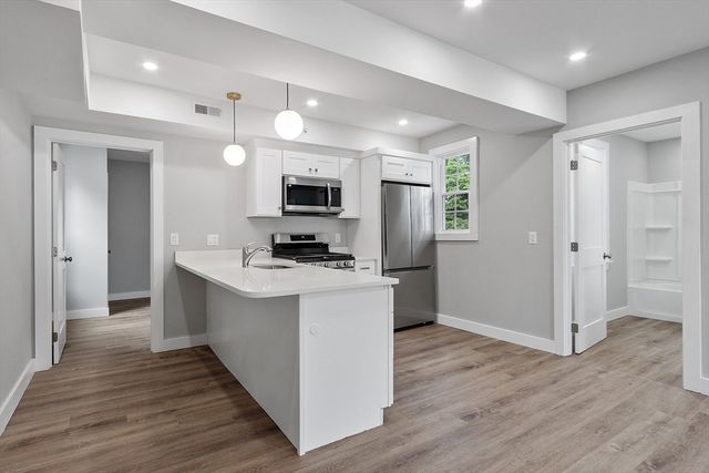 80 South St 7, Fitchburg, MA 01420