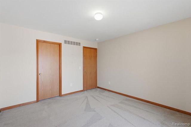 28712 Sheffield Court, New Baltimore, MI 48047
