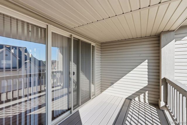 28712 Sheffield Court, New Baltimore, MI 48047