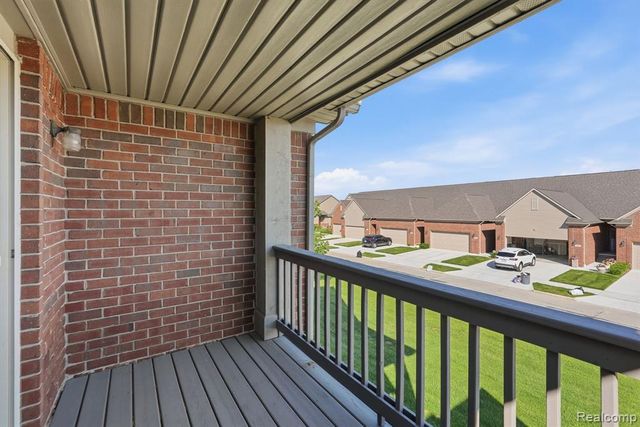 28712 Sheffield Court, New Baltimore, MI 48047