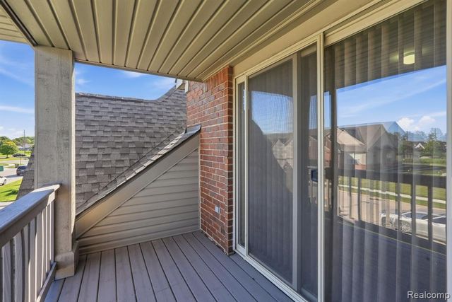 28712 Sheffield Court, New Baltimore, MI 48047