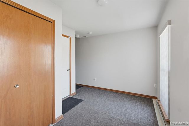 28712 Sheffield Court, New Baltimore, MI 48047