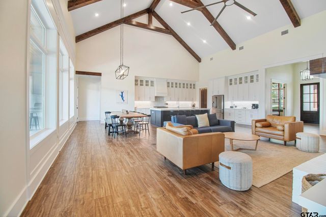 22240 Mallards Cove Ct, Bullard, TX 75757